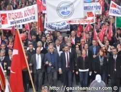 B�NLERCE VATANDA� TOROSLAR'DAN CUMHUR�YET ALANI'NA Y�R�D�